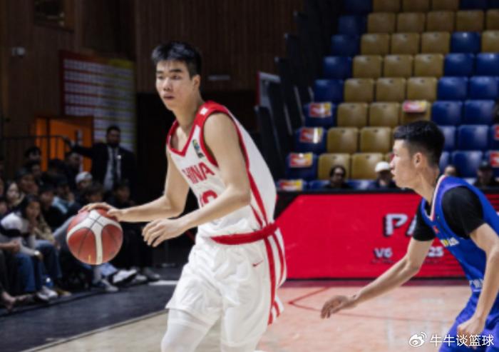 世界杯九游体育-男篮15岁天才被NBA“盯上”？下一个丁彦雨航：中国队未来锋线靠他？