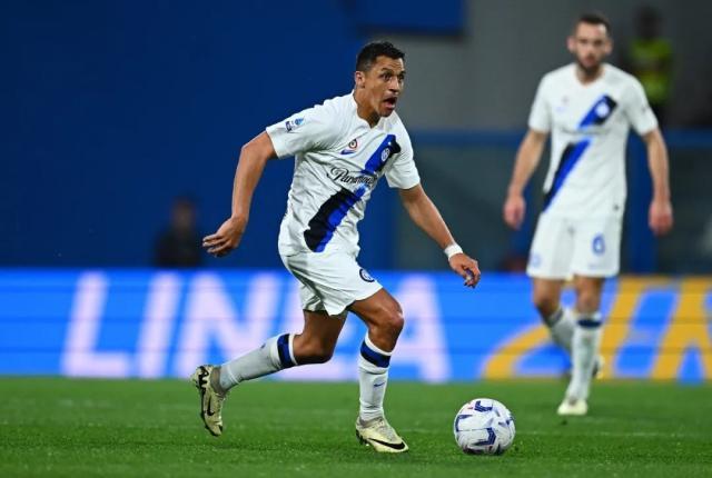 1714863840601017032.jpg 九游体育-【意甲】邓弗里斯被断丢球,国米0比1客负萨索洛