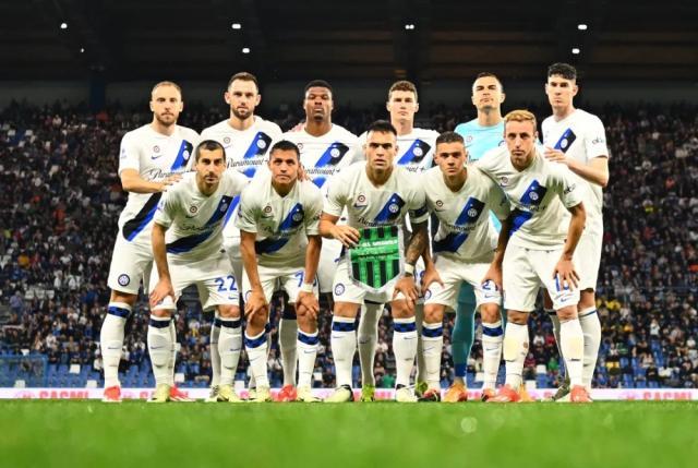 1714863864912094671.jpg 九游体育-【意甲】邓弗里斯被断丢球,国米0比1客负萨索洛