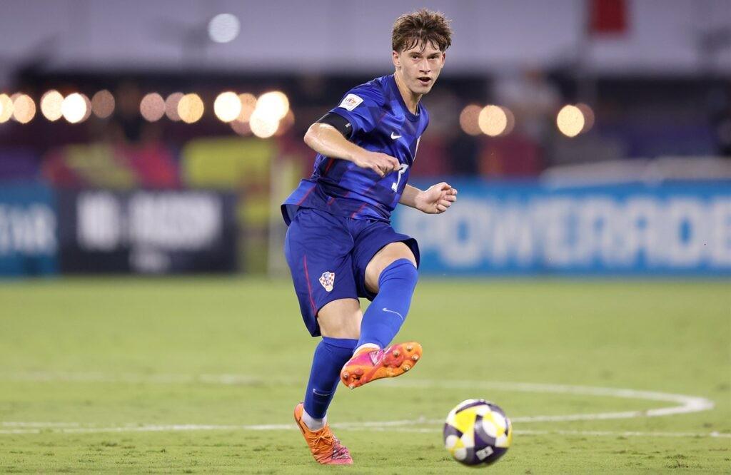 斯基拉：亚基罗维奇明天接受国米体检，双方将签约5年