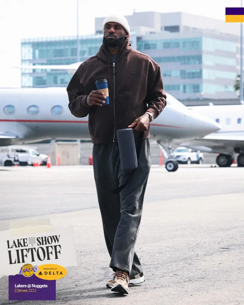 西6vs西5！湖人官方晒球员登机照：前进高海拔，下一站丹佛